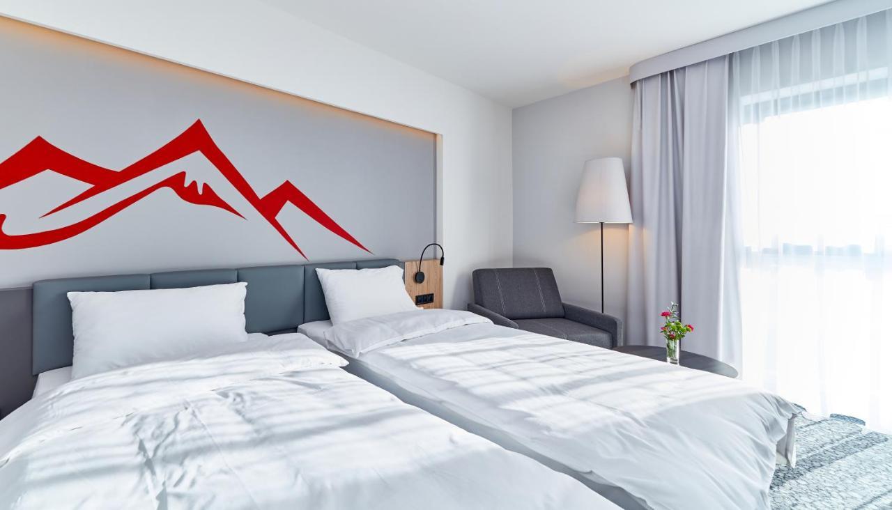 Ibis Styles Nowy Targ Hotel Eksteriør billede