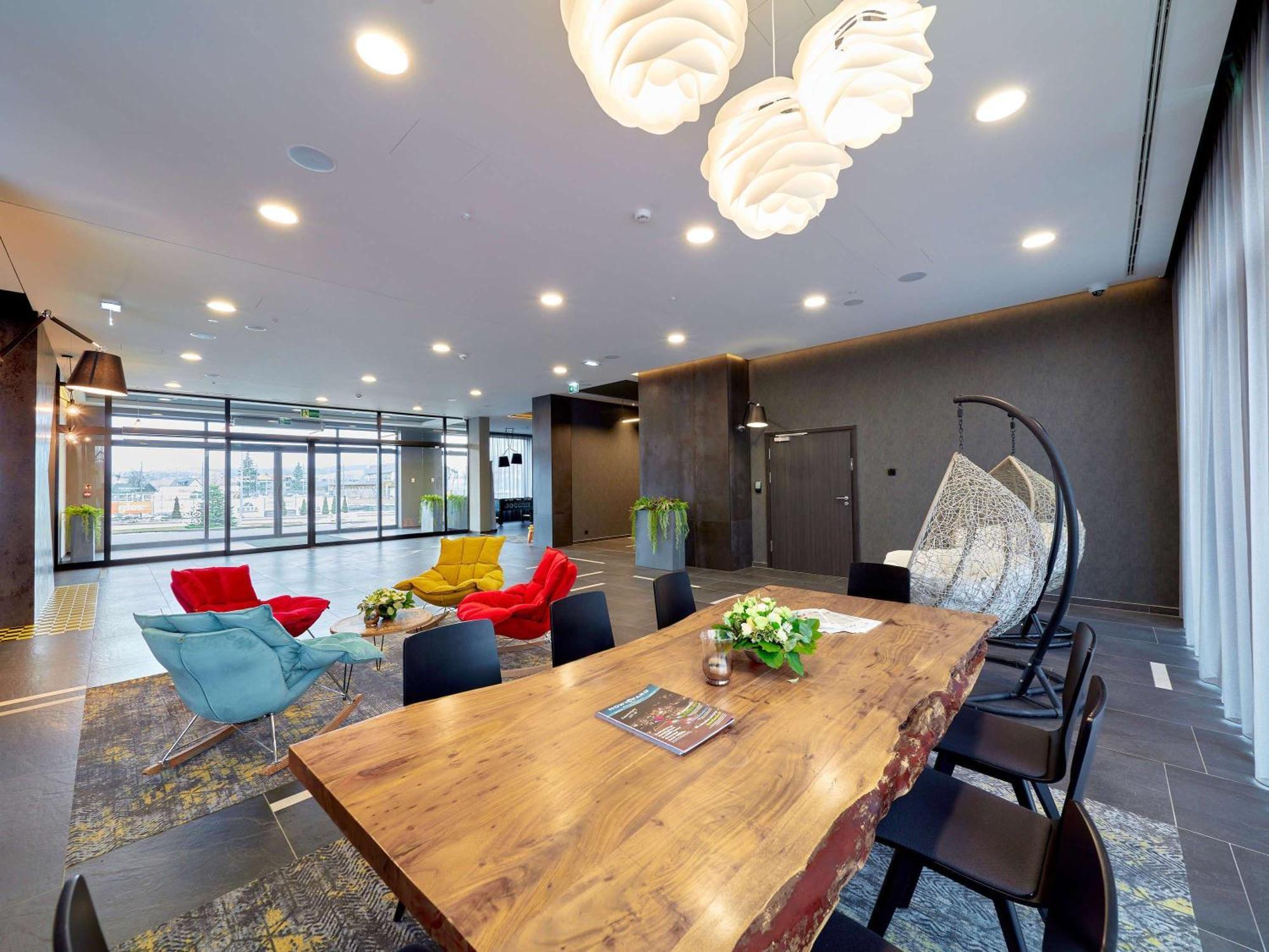 Ibis Styles Nowy Targ Hotel Eksteriør billede