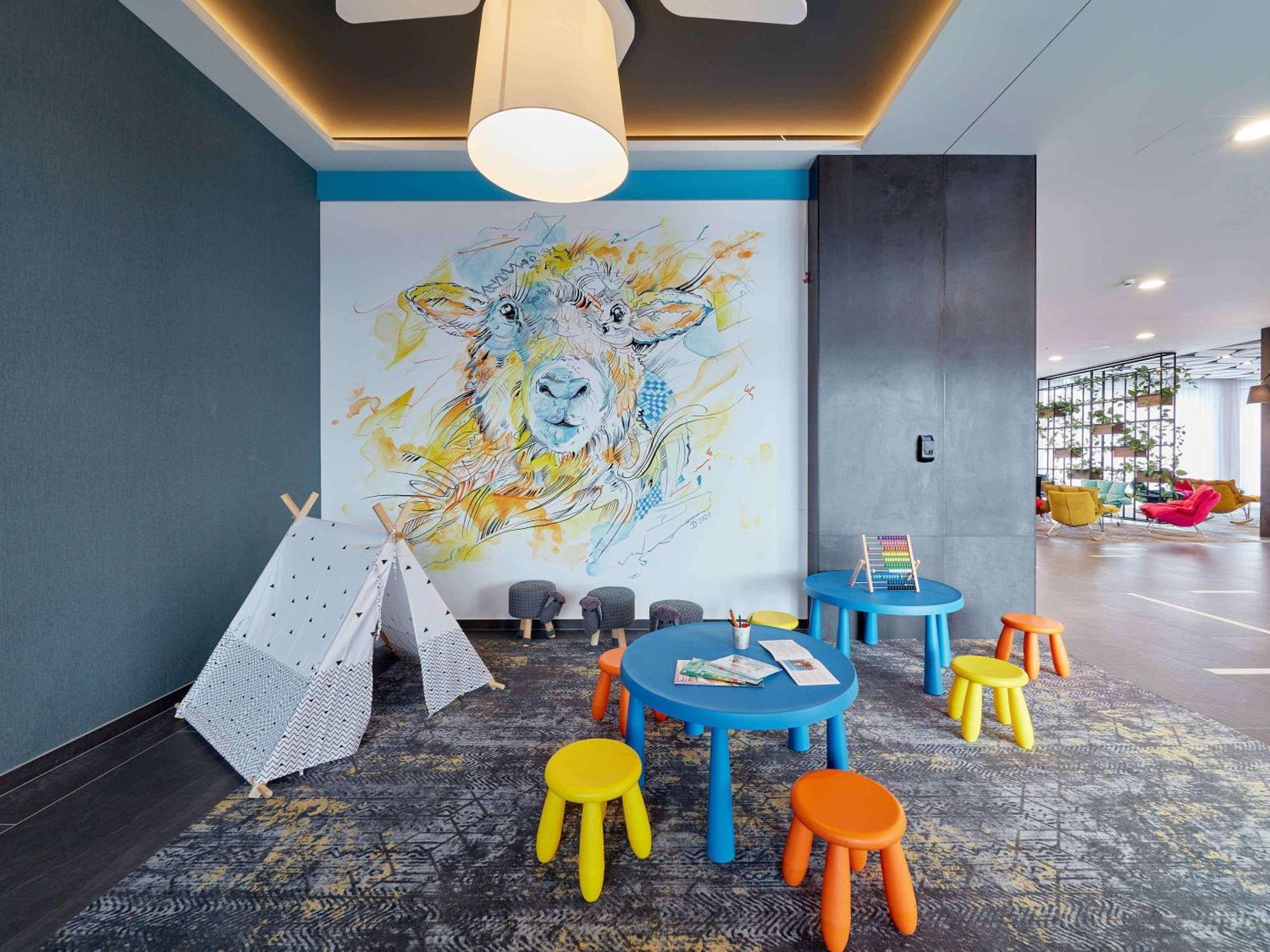 Ibis Styles Nowy Targ Hotel Eksteriør billede