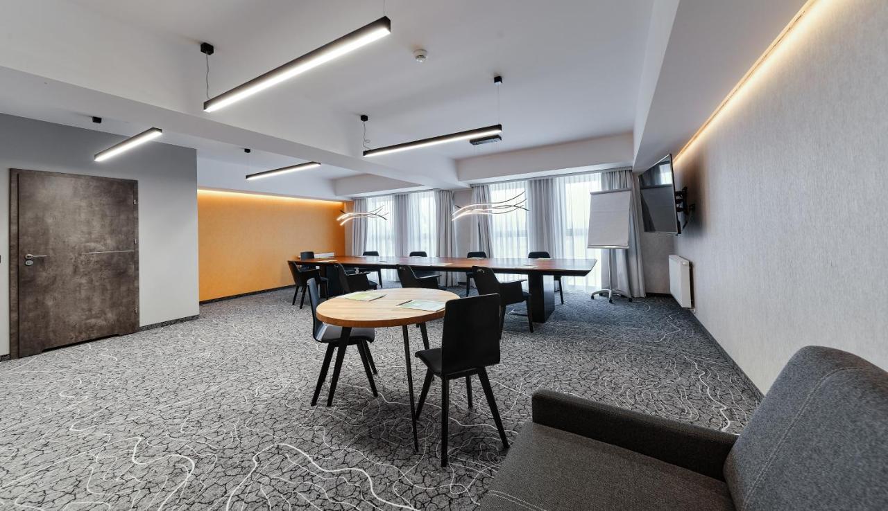 Ibis Styles Nowy Targ Hotel Eksteriør billede